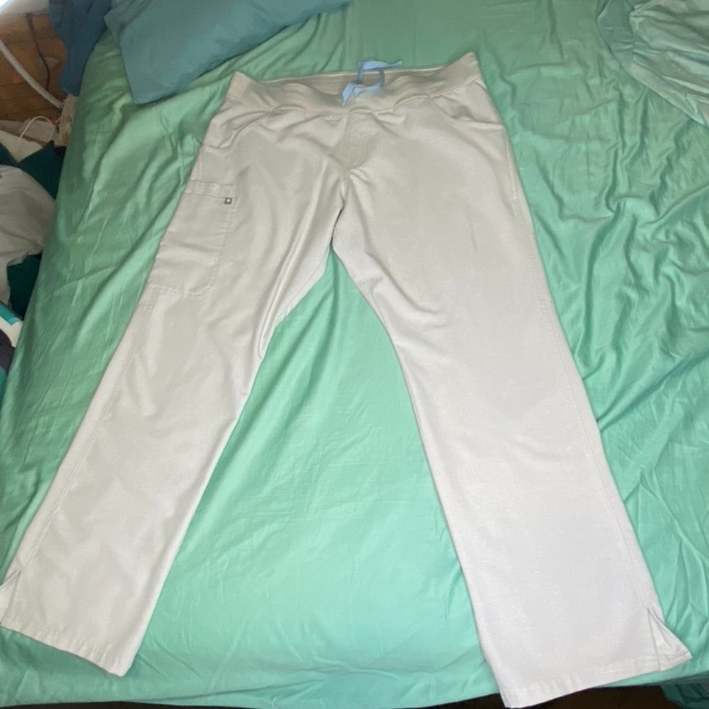 FIGS Space Gray Scrub pants *Hard to find**